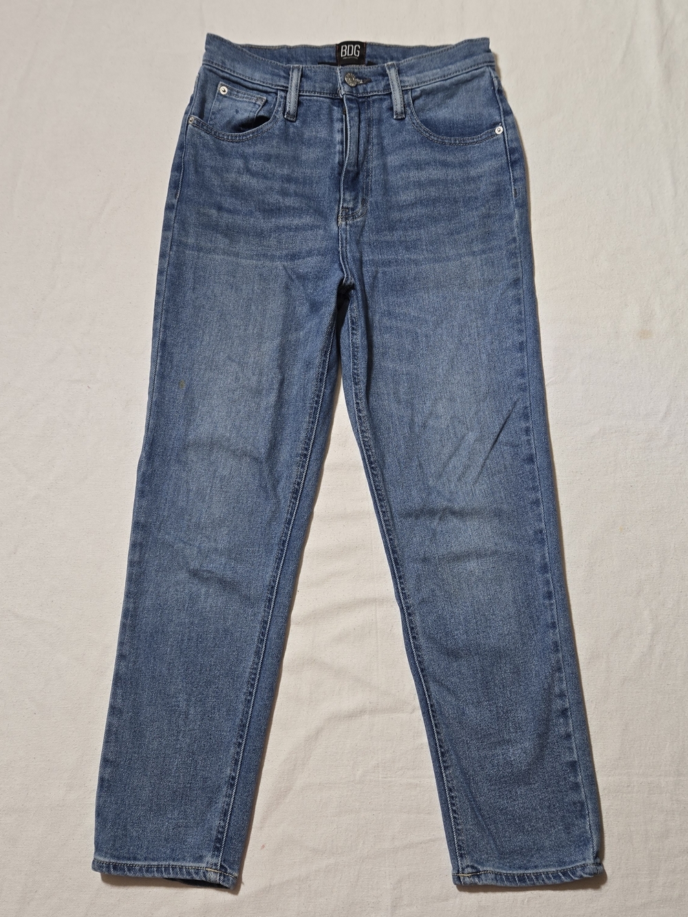 BDG Girlfriend High-Rise Cropped Jeans